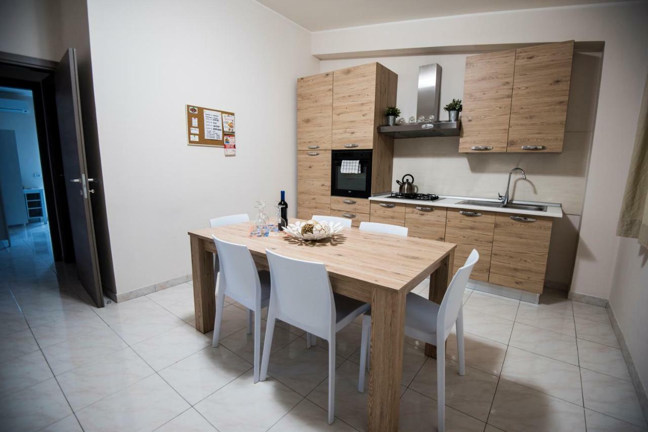 Casa Mira Lägenhet Aci Trezza Exteriör bild